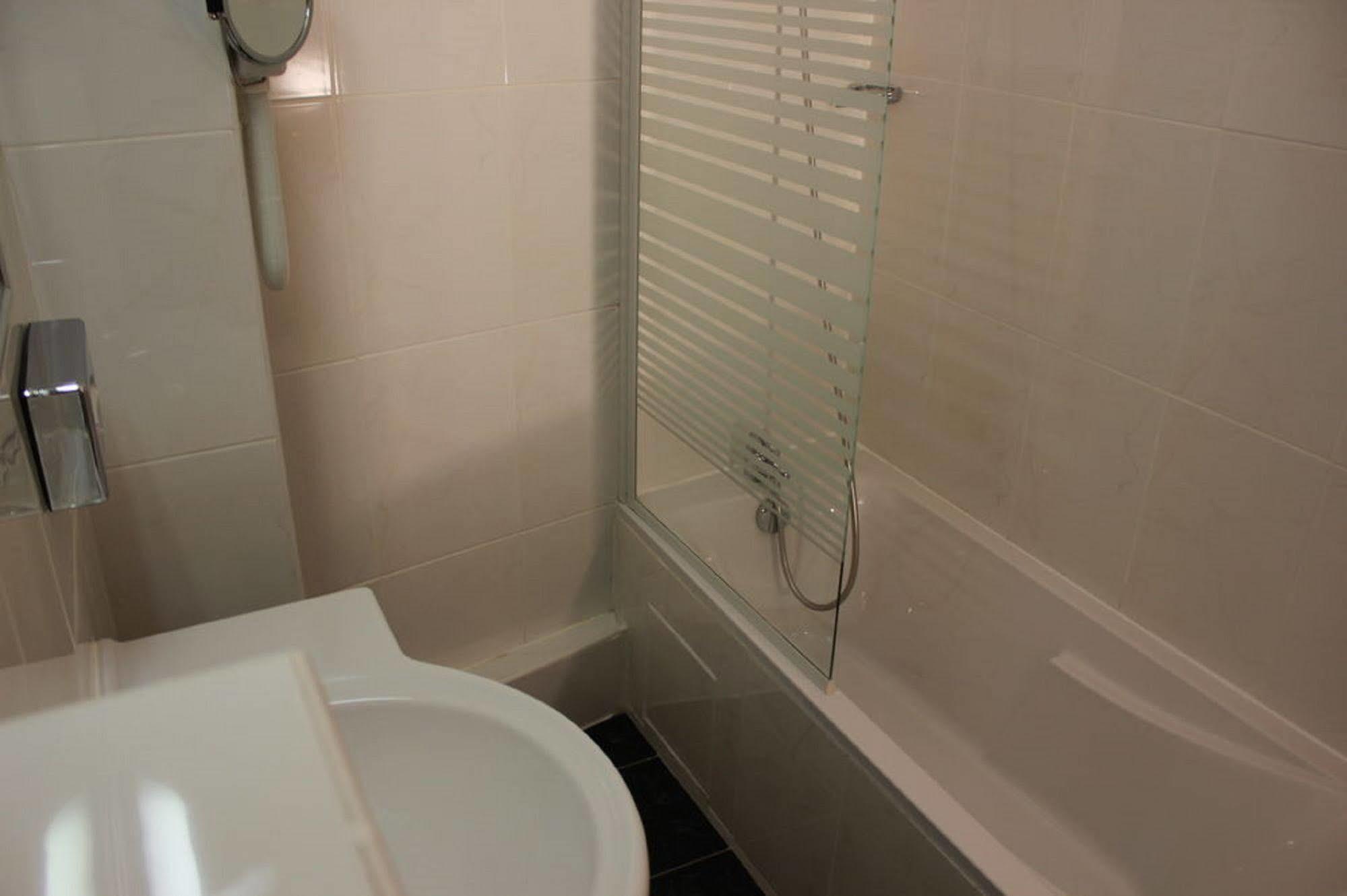 Hotel Imperial Paris Luaran gambar